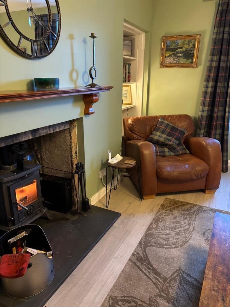 Cosy Cottage In Fishertown, Nairn - Free Parking & Pets Welcome エクステリア 写真